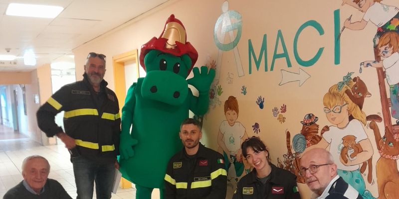 Visita dei Vigili del fuoco e il draghetto Grisu’