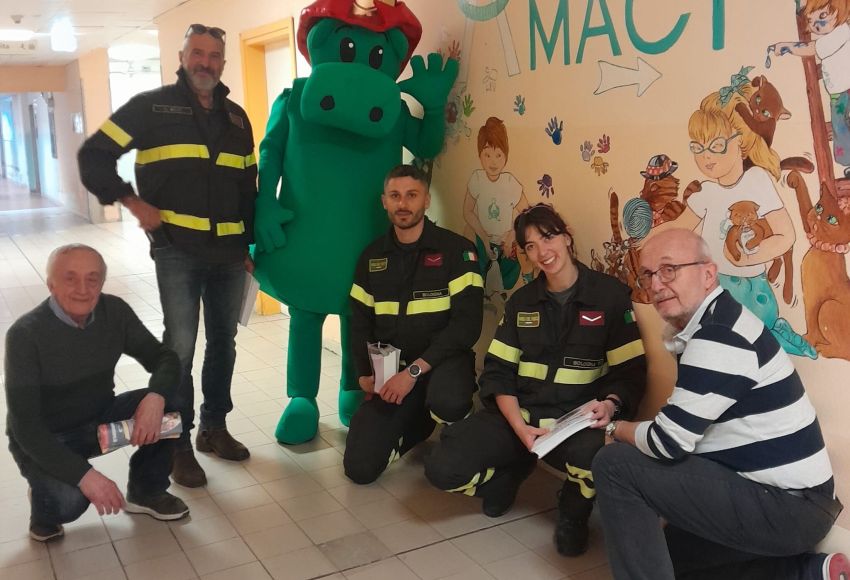 Visita dei Vigili del fuoco e il draghetto Grisu’