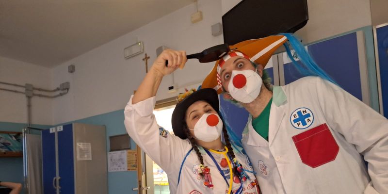 Clown in corsia