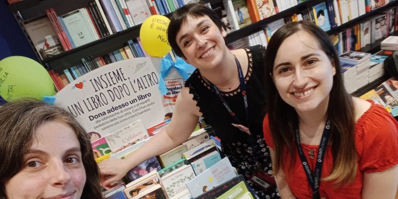 Aiutaci a crescere, Regalaci un libro!