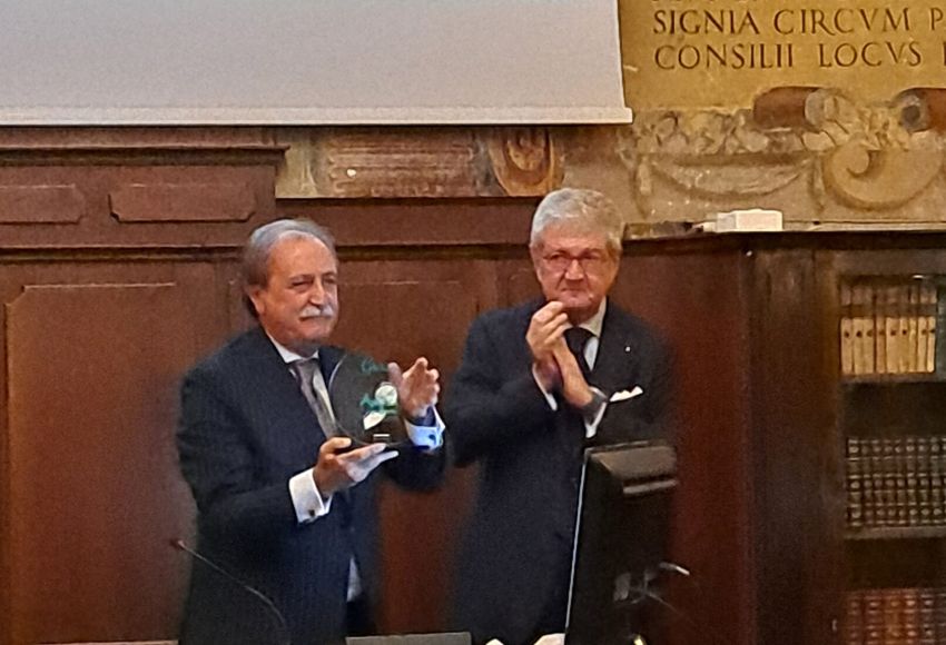 Un ringraziamento speciale al Prof. Mario Lima